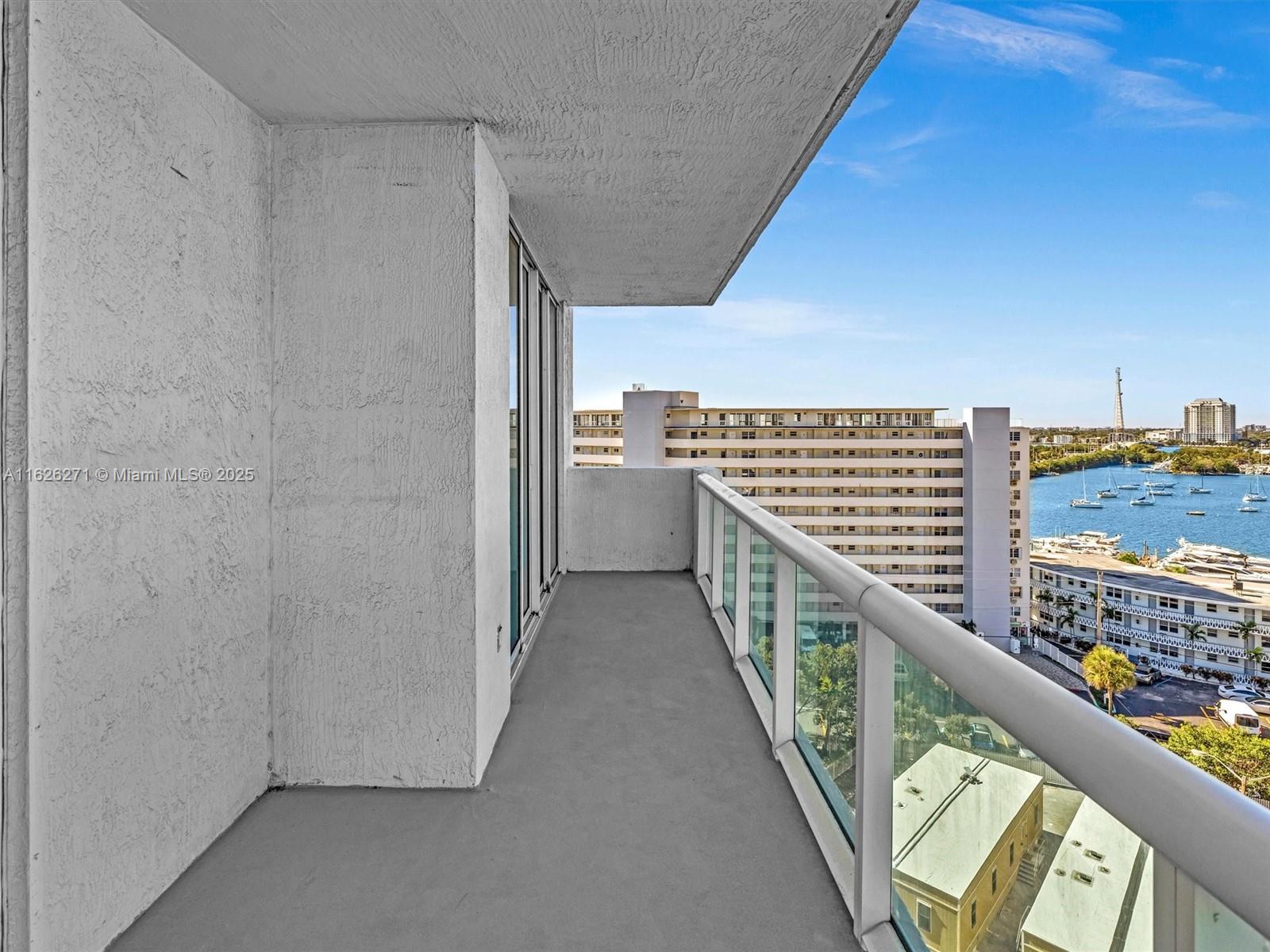 7900 Harbor Island Dr #1019, North Bay Village FL 33141