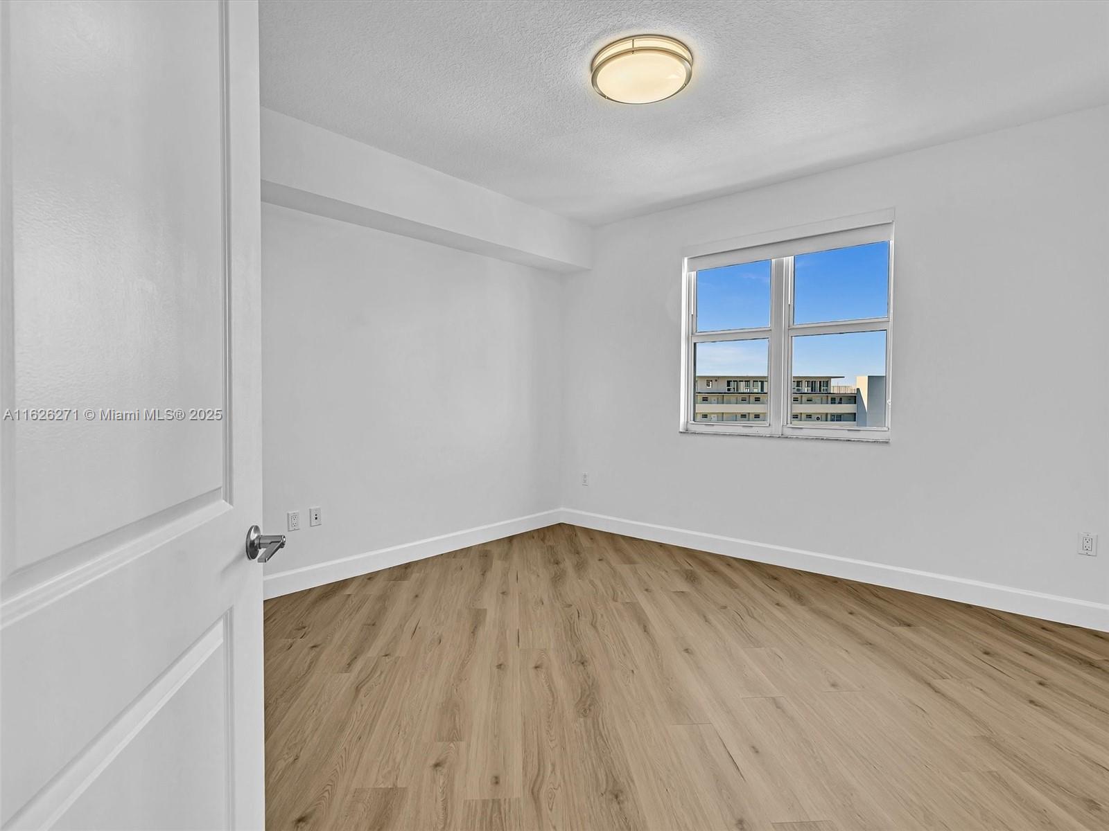 7900 Harbor Island Dr #1019, North Bay Village FL 33141
