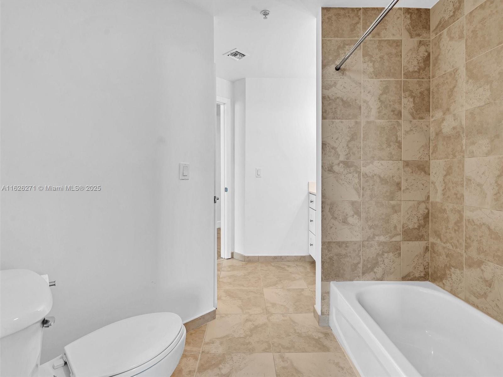 7900 Harbor Island Dr #1019, North Bay Village FL 33141