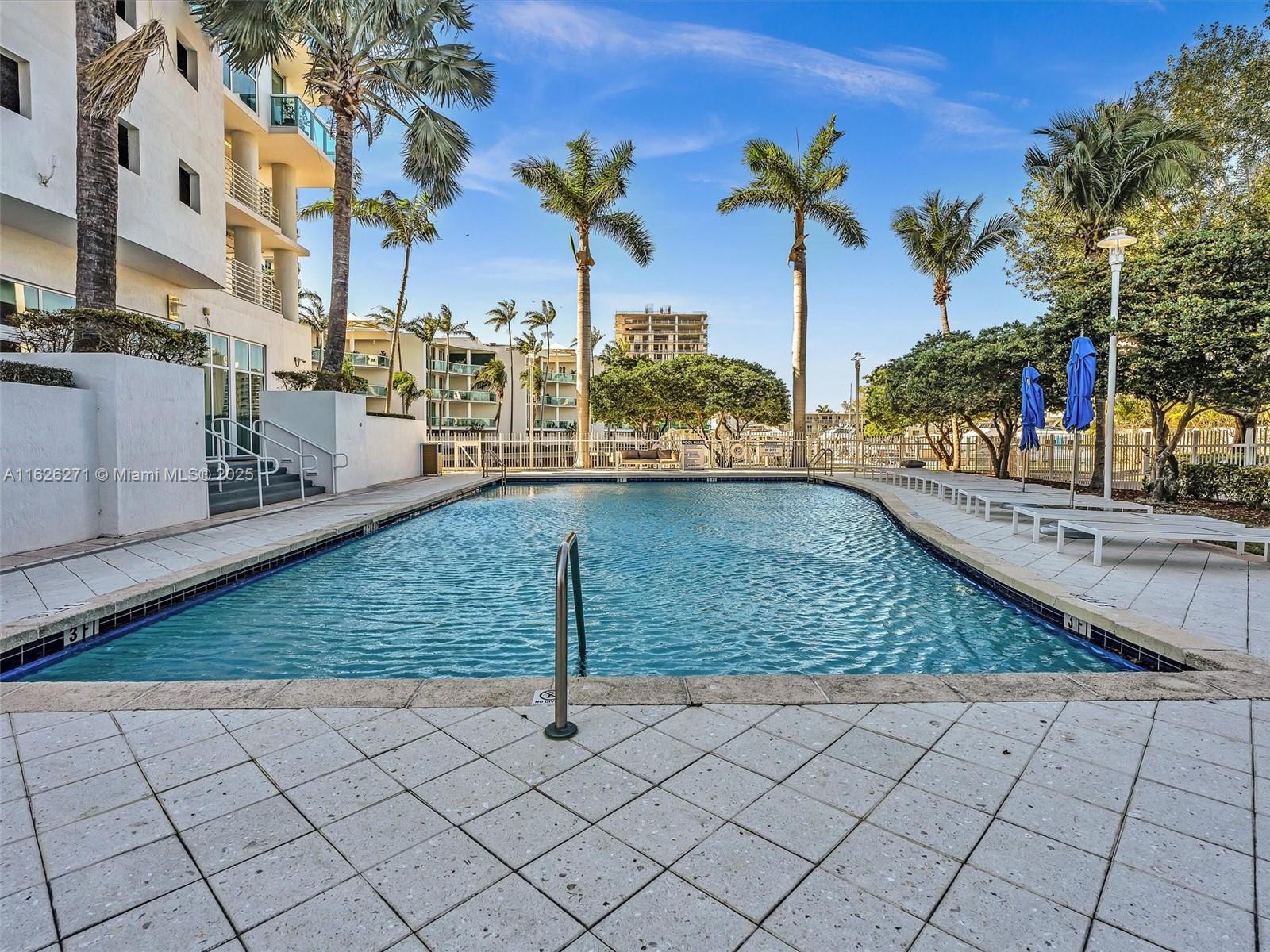 7900 Harbor Island Dr #1019, North Bay Village FL 33141