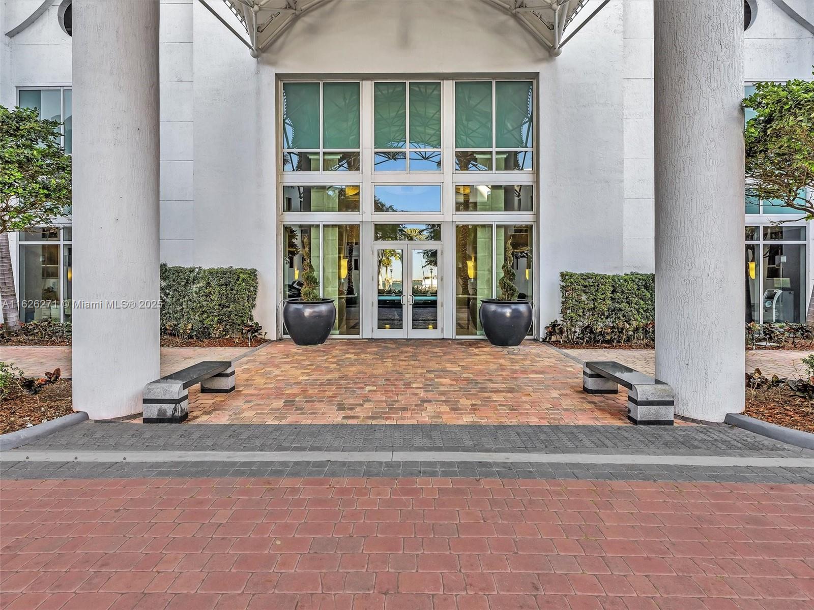 7900 Harbor Island Dr #1019, North Bay Village FL 33141