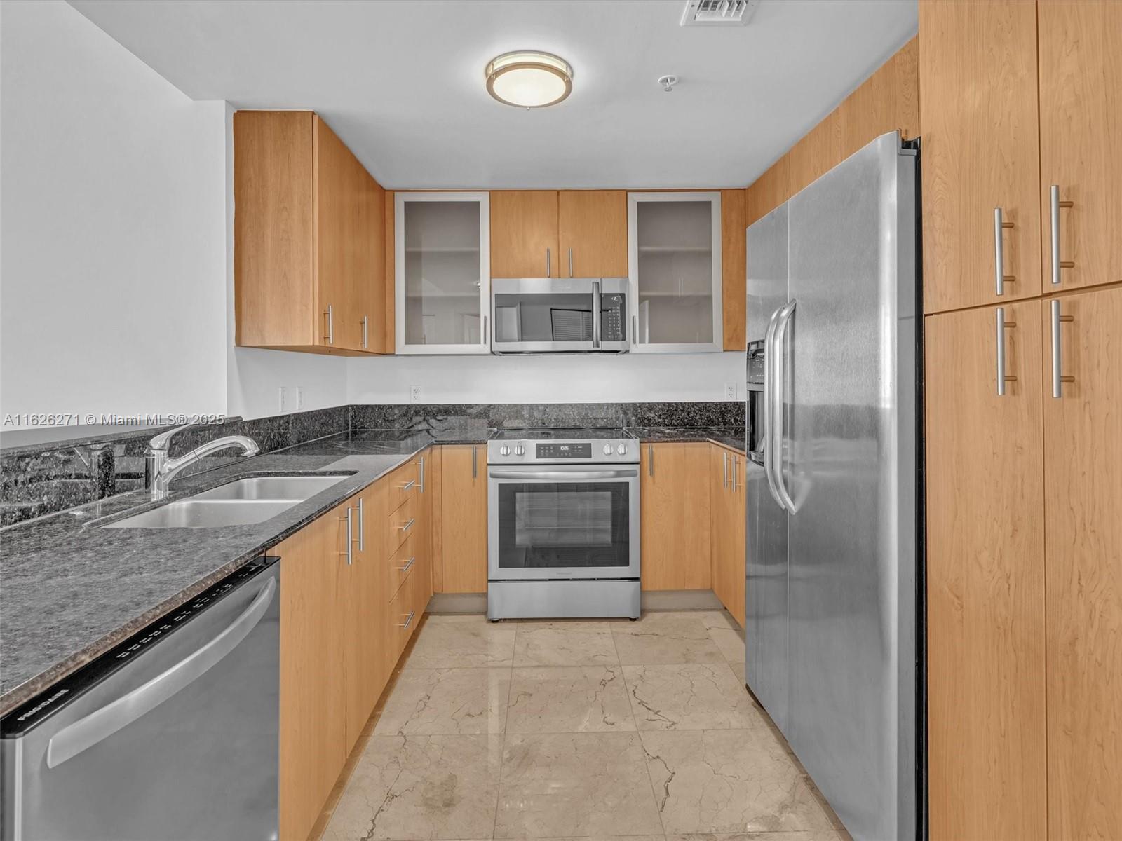 7900 Harbor Island Dr #1019, North Bay Village FL 33141
