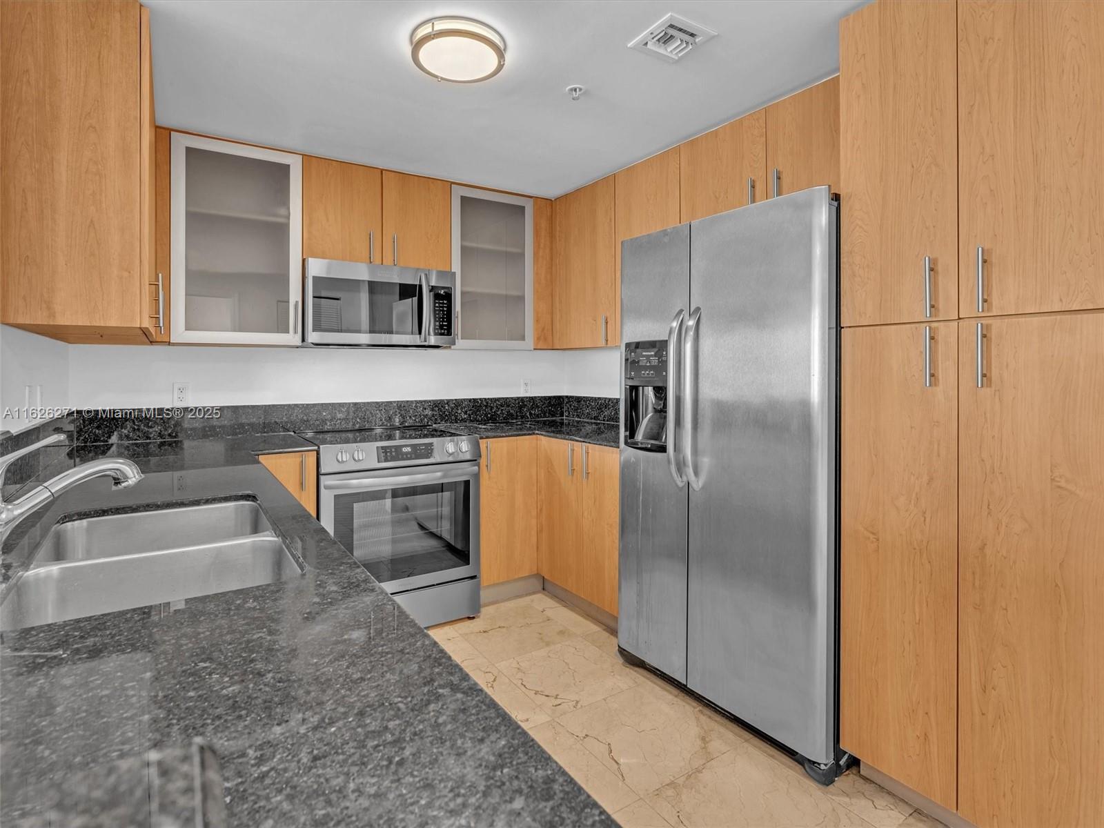 7900 Harbor Island Dr #1019, North Bay Village FL 33141