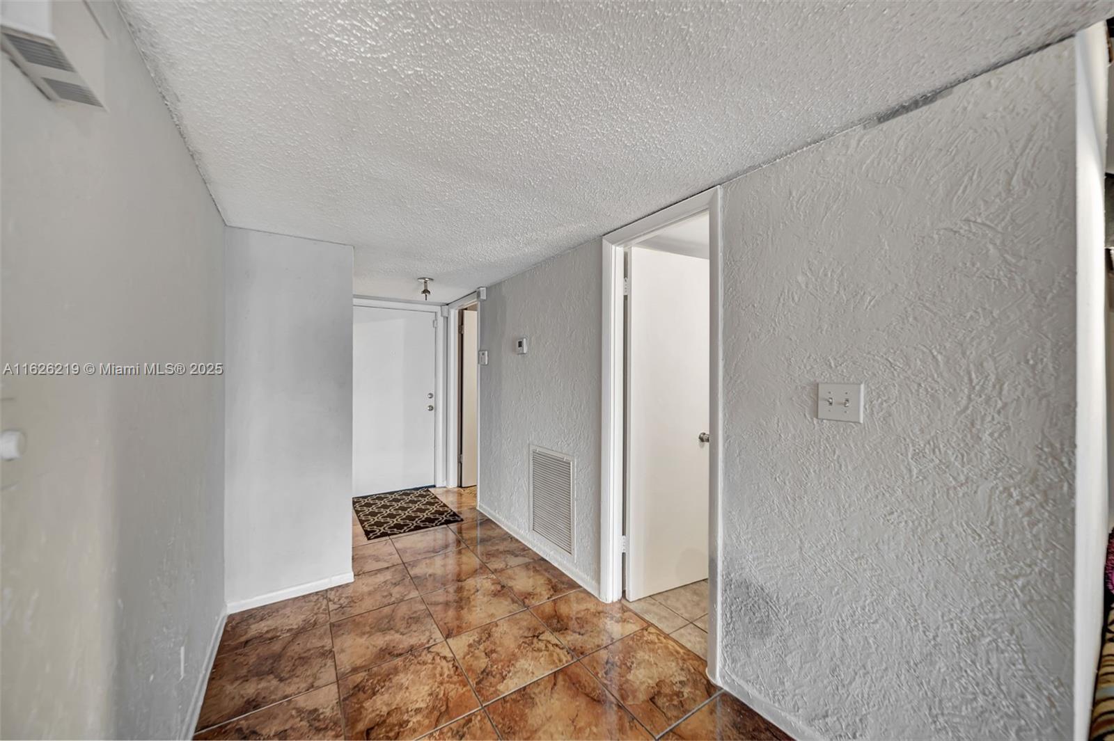 1809 NW 58th Ave #18, Lauderhill, Florida image 7