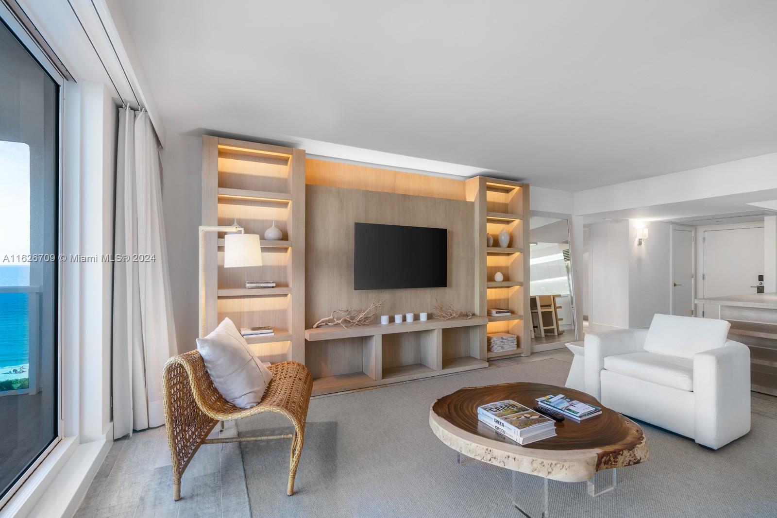 102 24th St #1113, Miami Beach FL 33139