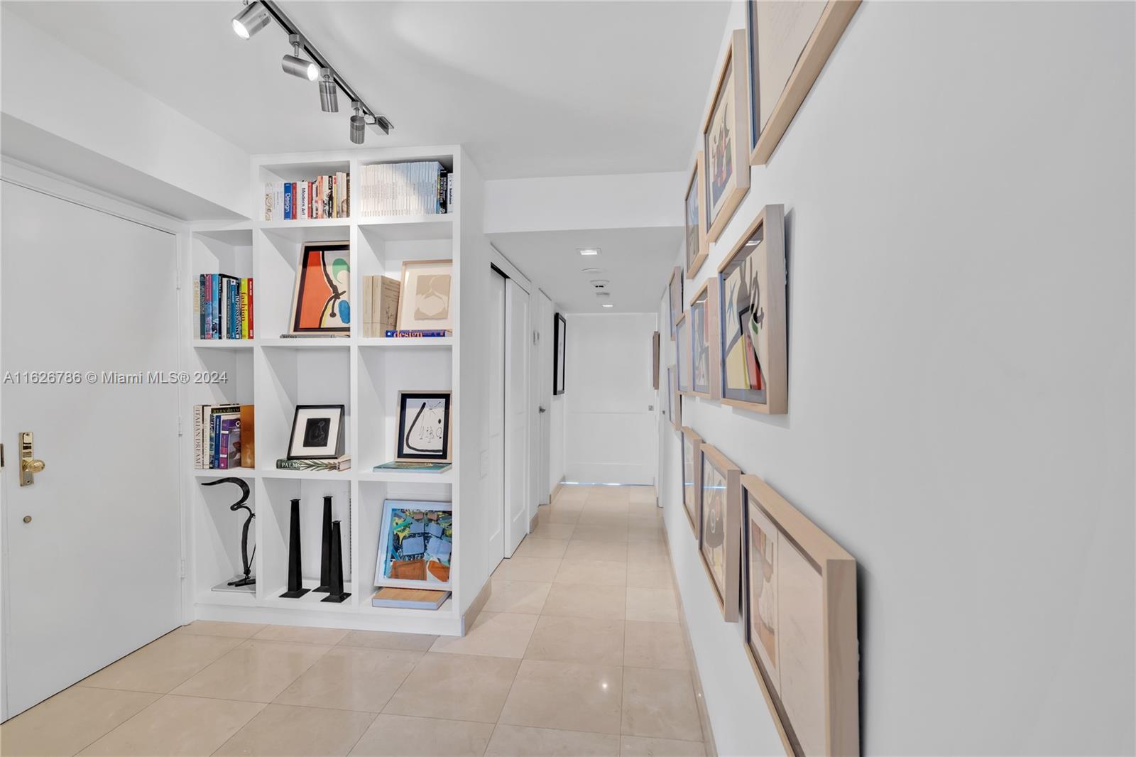 881 Ocean Dr #16D, Key Biscayne FL 33149