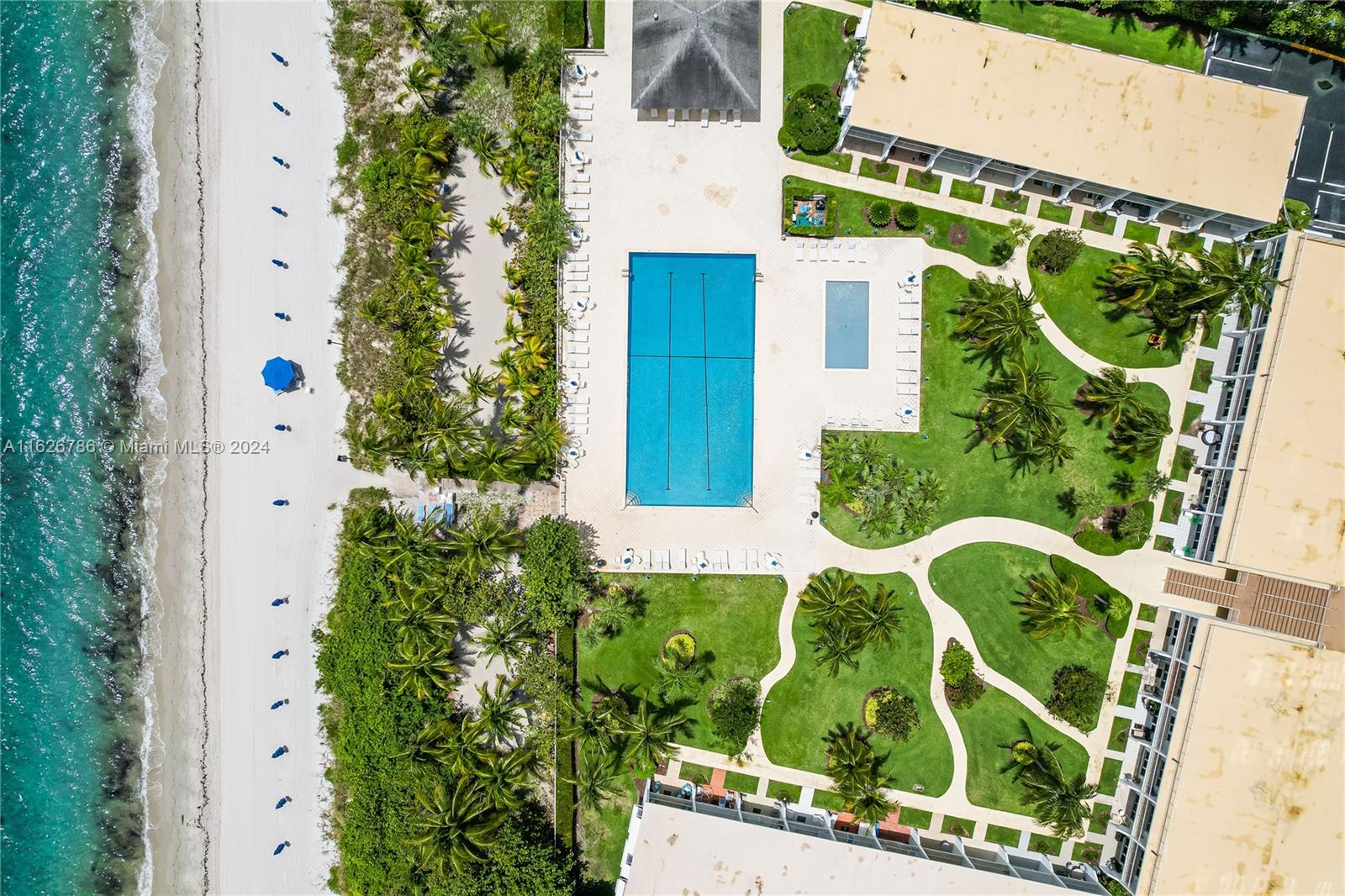881 Ocean Dr #16D, Key Biscayne FL 33149