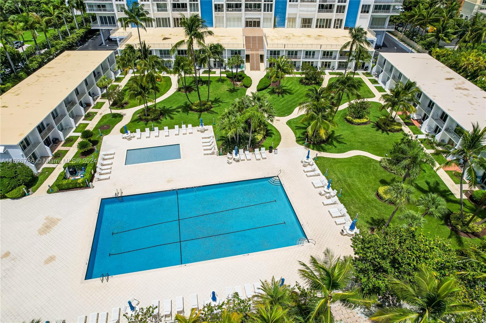 881 Ocean Dr #16D, Key Biscayne FL 33149