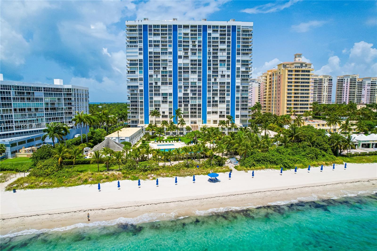 881 Ocean Dr #16D, Key Biscayne FL 33149
