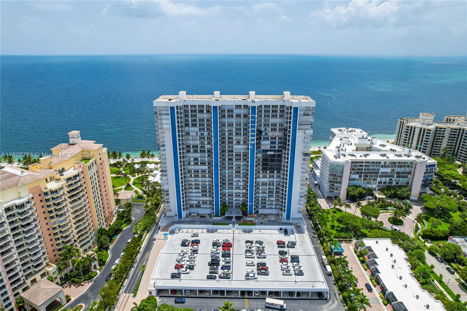 881 Ocean Dr #16D, Key Biscayne FL 33149
