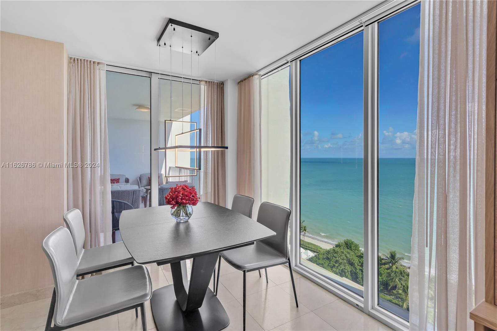 881 Ocean Dr #16D, Key Biscayne FL 33149