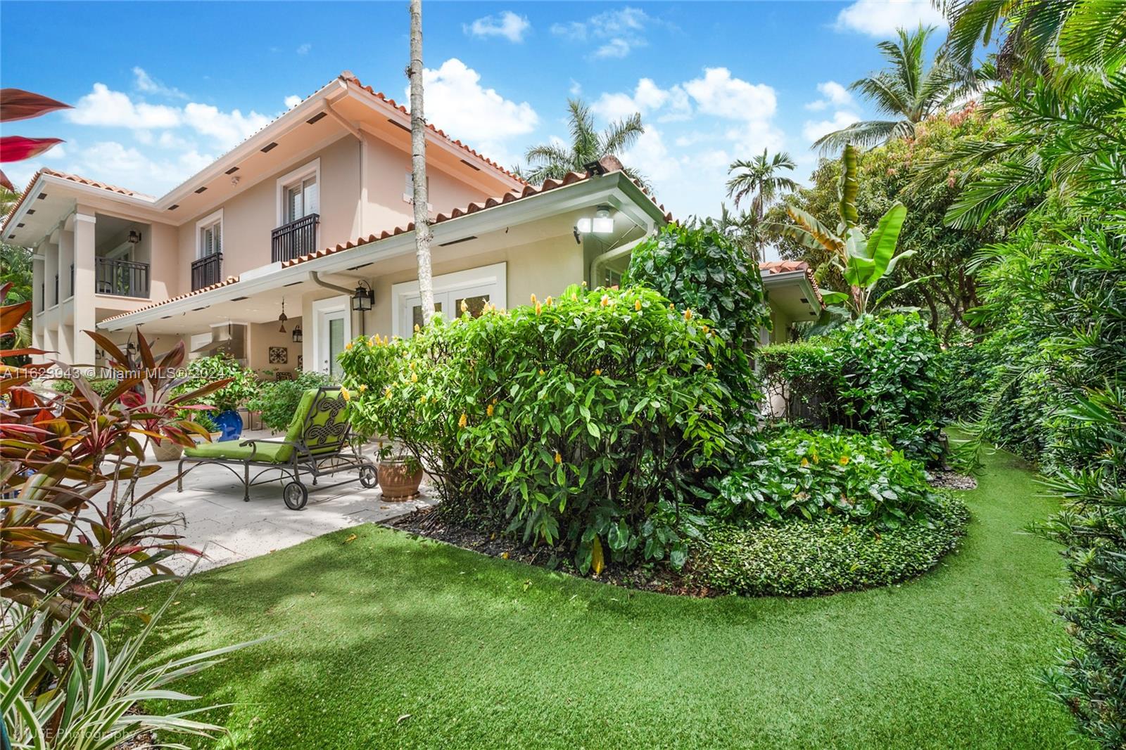 928 Placetas Ave, Coral Gables, Florida image 3