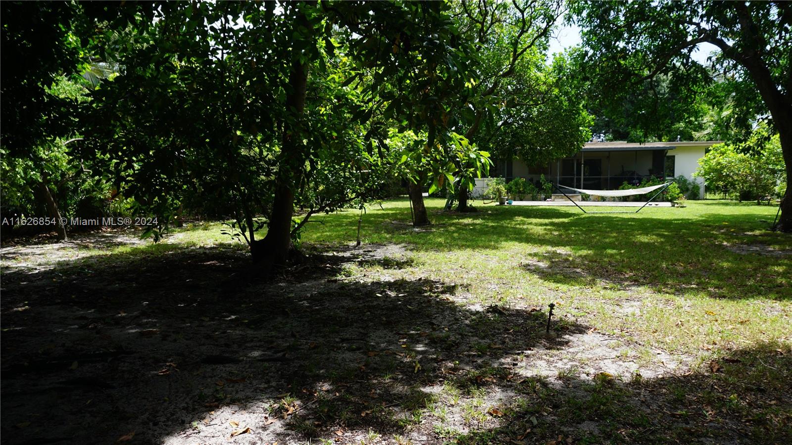 11090 NE 9th Ave, Biscayne Park, Florida image 4