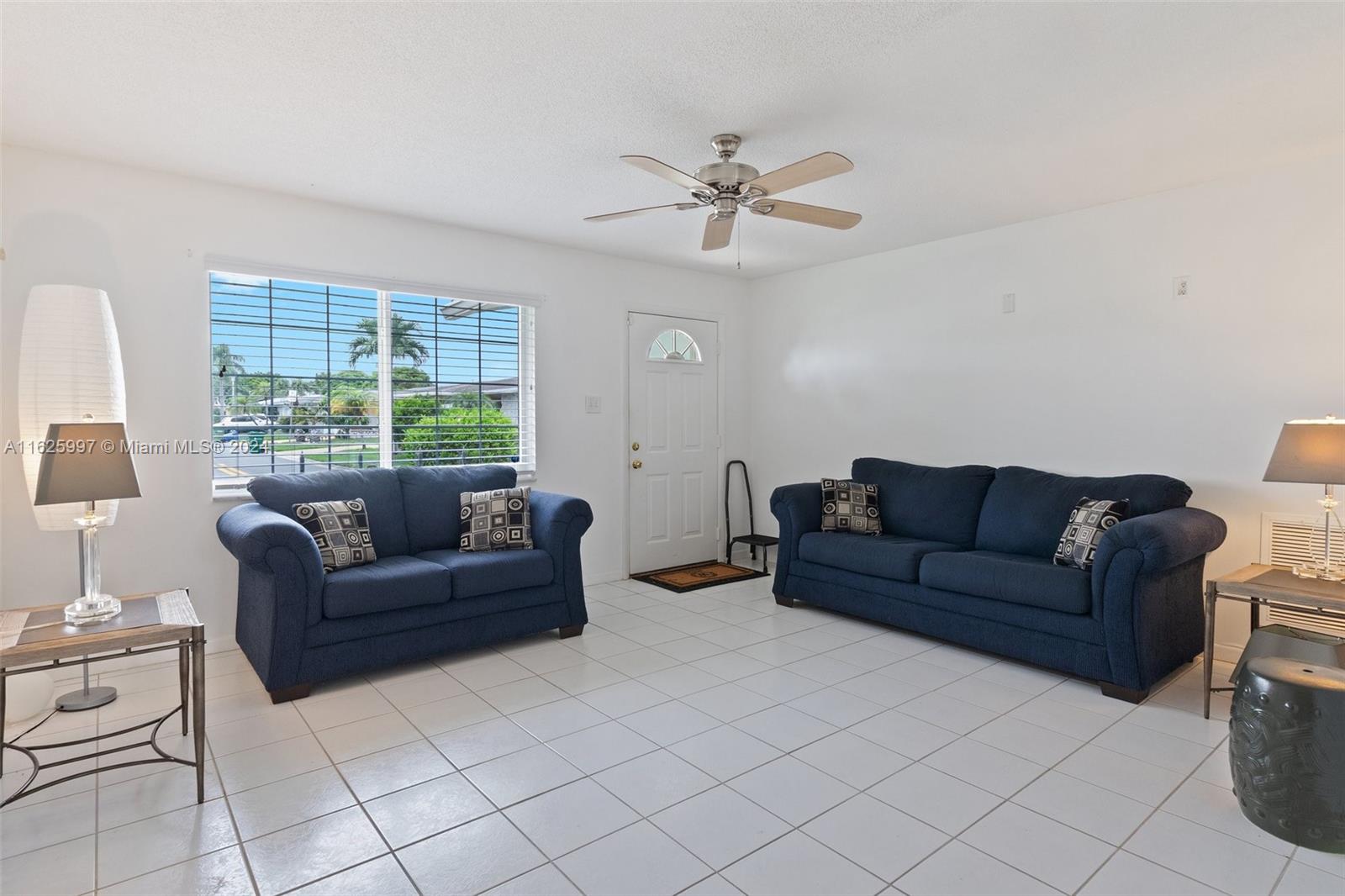 1405 NW 69th Ter, Margate, Florida image 2