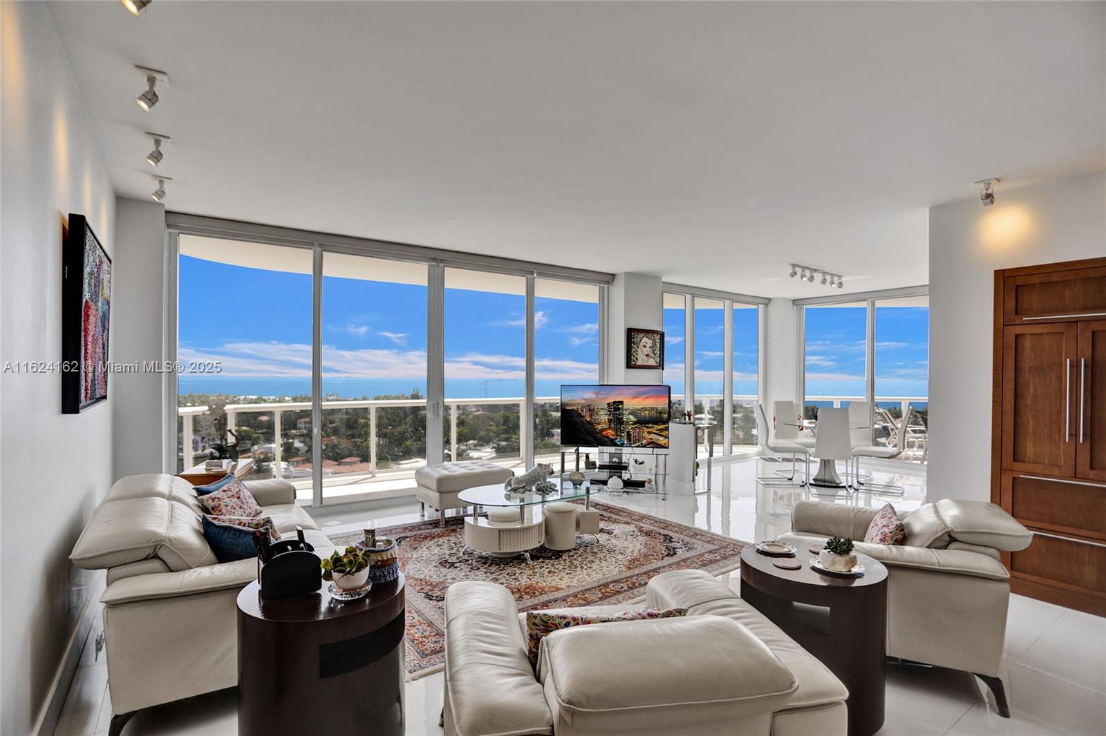 3802 NE 207th St #1501, Aventura FL 33180