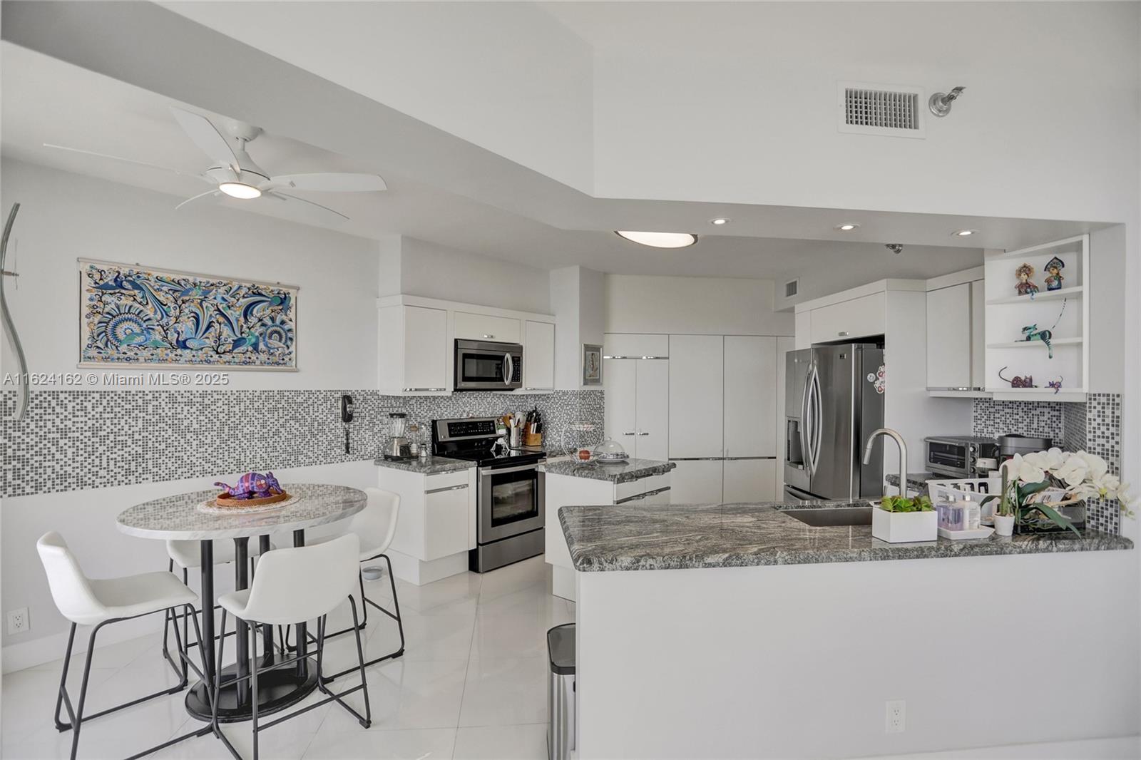 3802 NE 207th St #1501, Aventura FL 33180