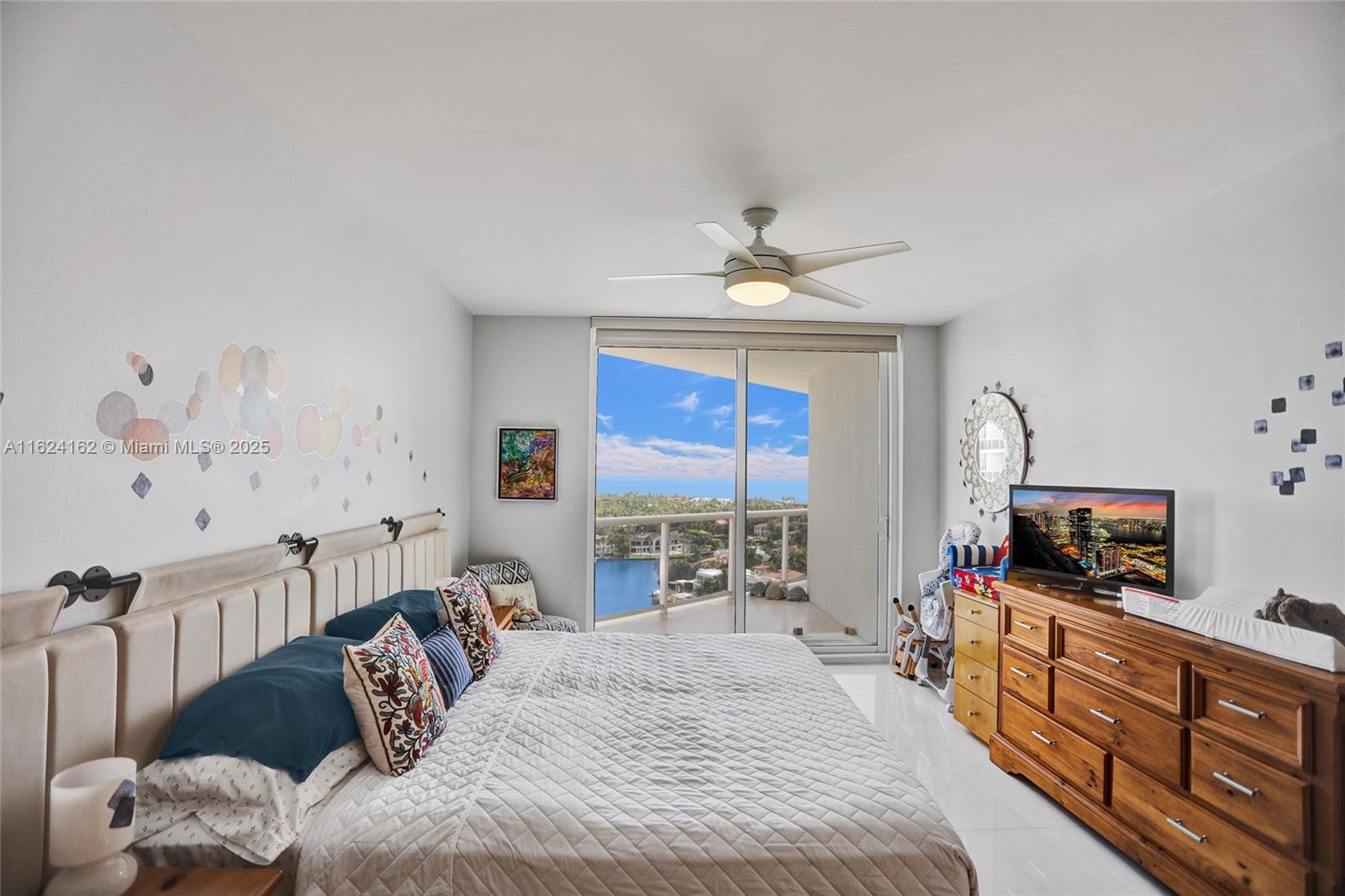 3802 NE 207th St #1501, Aventura FL 33180