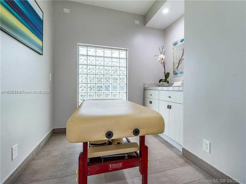 3802 NE 207th St #1501, Aventura FL 33180