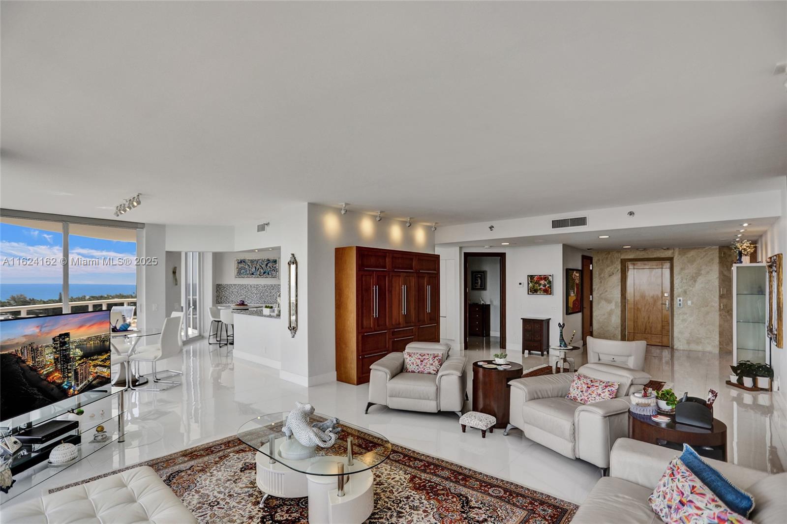 3802 NE 207th St #1501, Aventura FL 33180