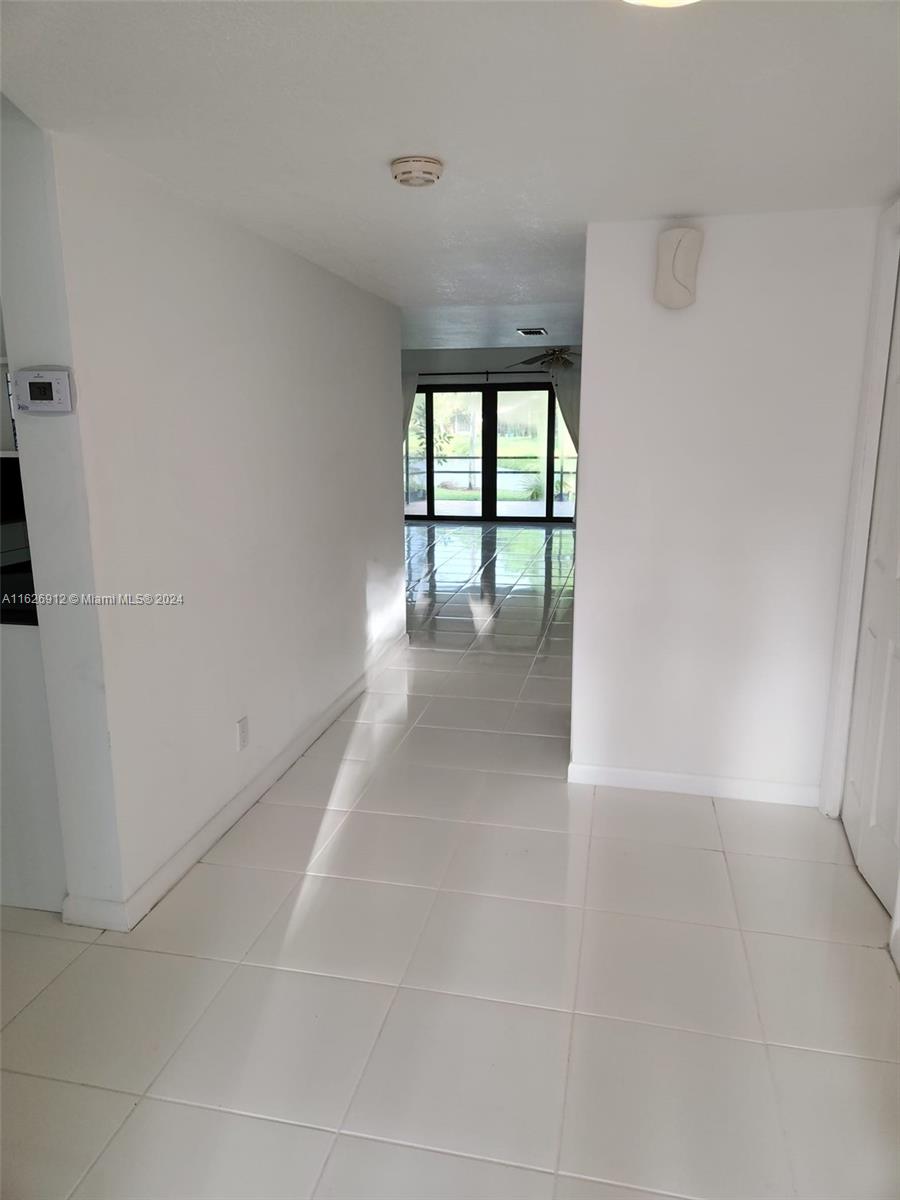 364 Fern Dr #8-6, Weston, Florida image 3