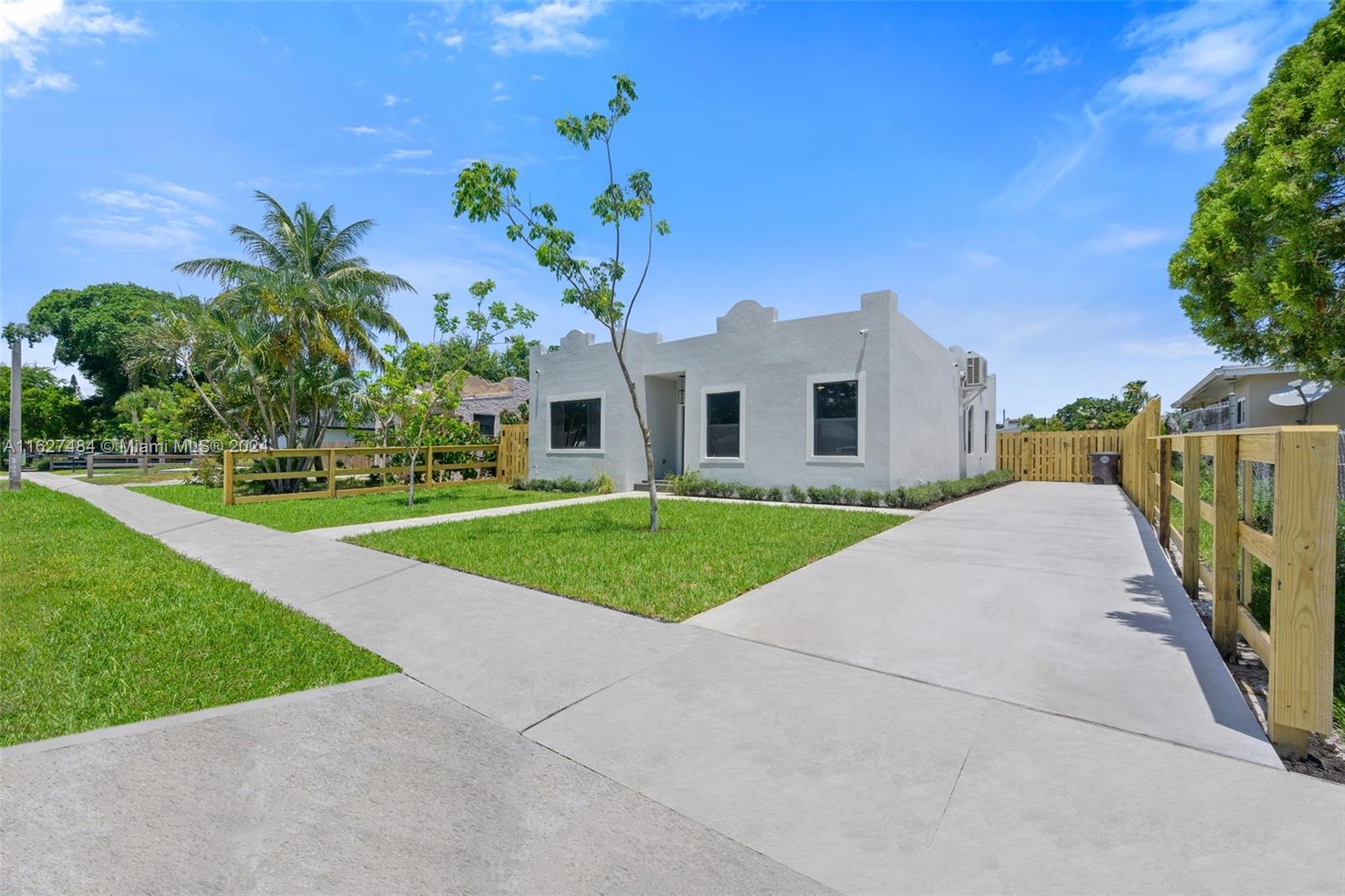 619 35th St, West Palm Beach, Florida image 2