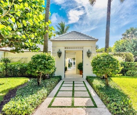 43 N Beach Rd, Jupiter Island, Florida image 2