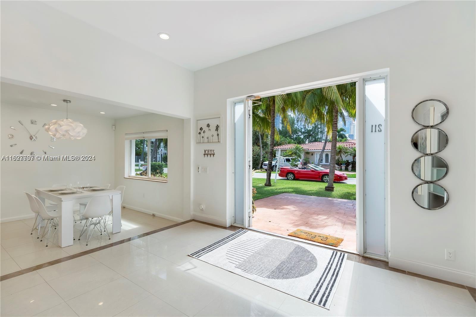 211 190th St, Sunny Isles Beach, Florida image 4