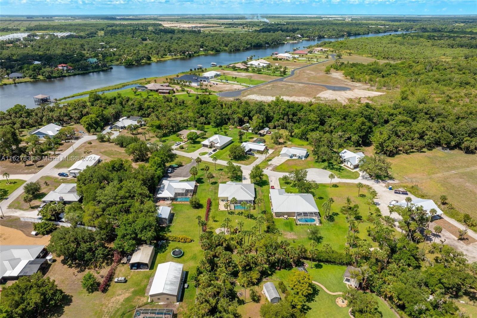 1724 Caloosa Estates Ct, La Belle, Florida image 33