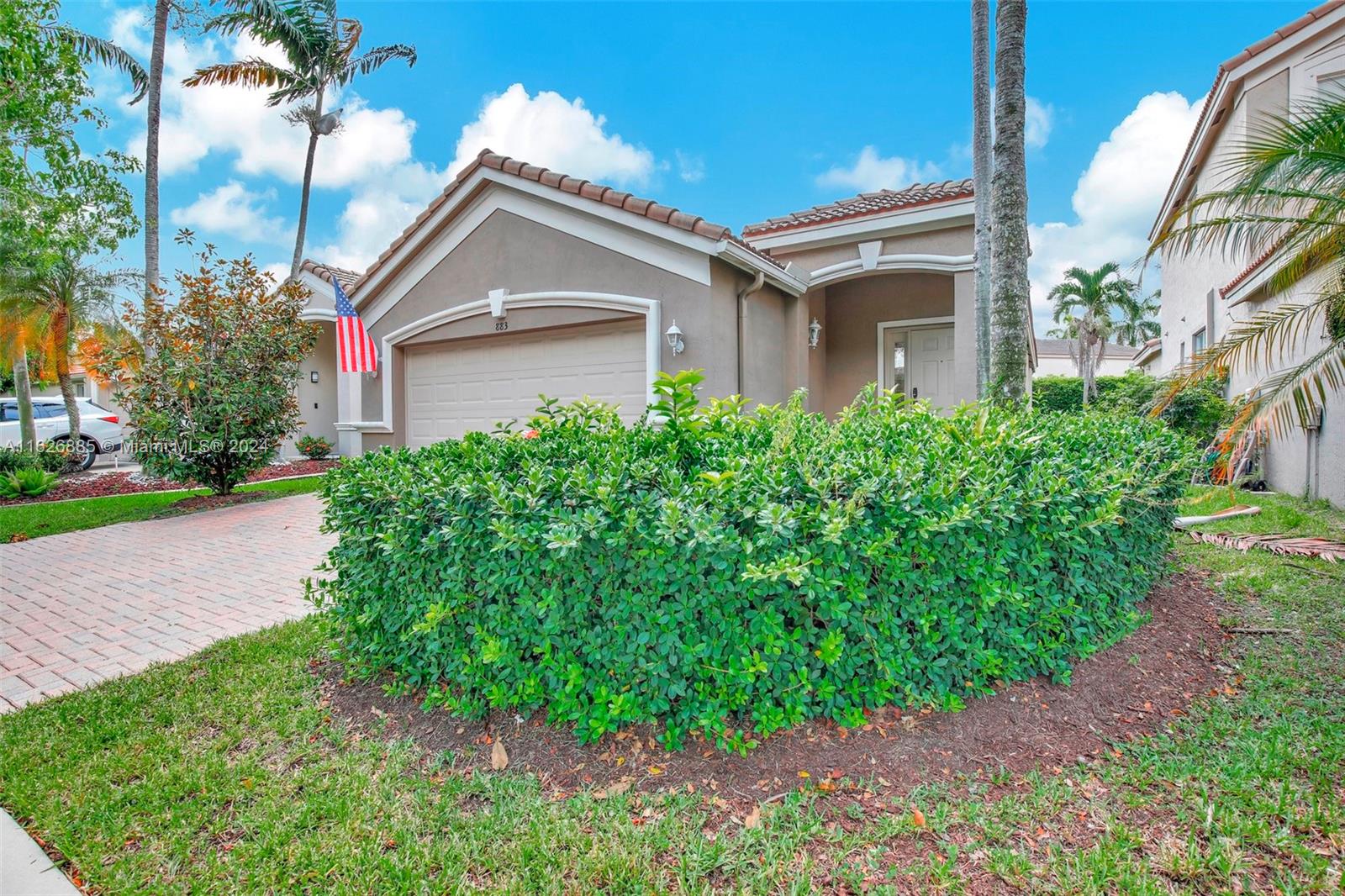 883 Golden Cane Dr, Weston, Florida image 3