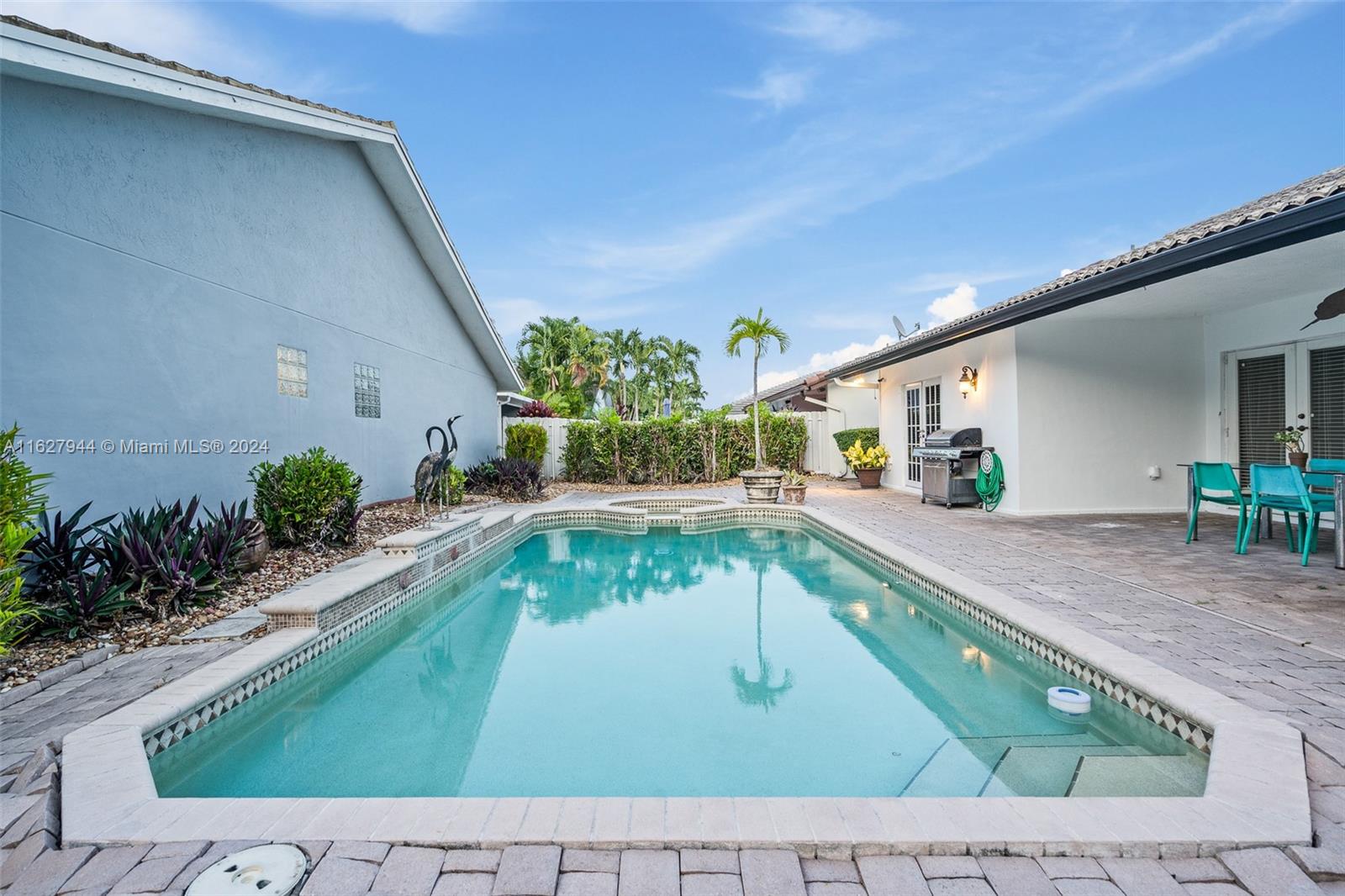 9187 NW 150th Ter, Miami Lakes, Florida image 31