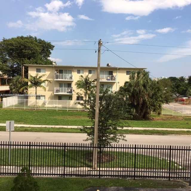 Listing Photo 15