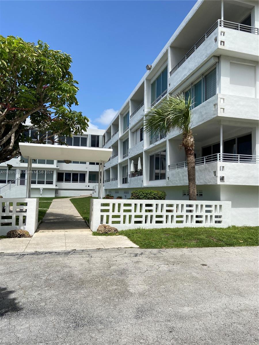 10240 Collins Ave #305, Bal Harbour, Florida image 3