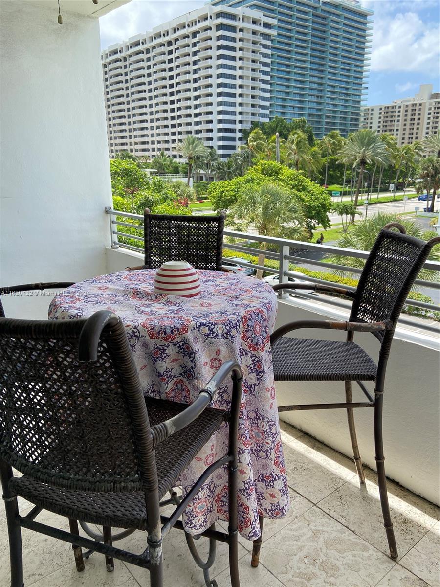 10240 Collins Ave #305, Bal Harbour, Florida image 34