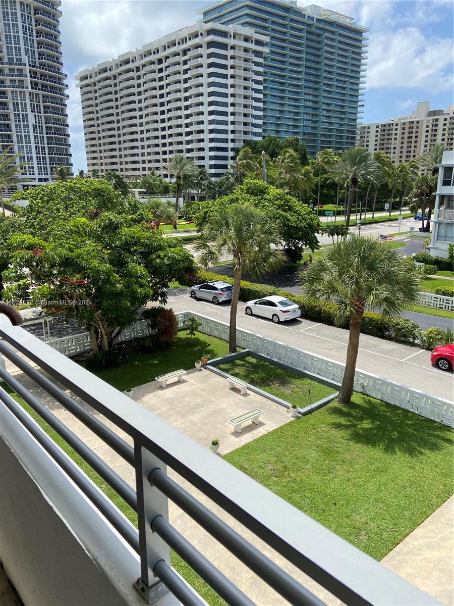 10240 Collins Ave #305, Bal Harbour, Florida image 35