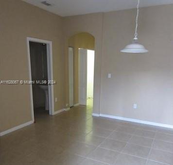 Residential, Miami Gardens, Florida image 3