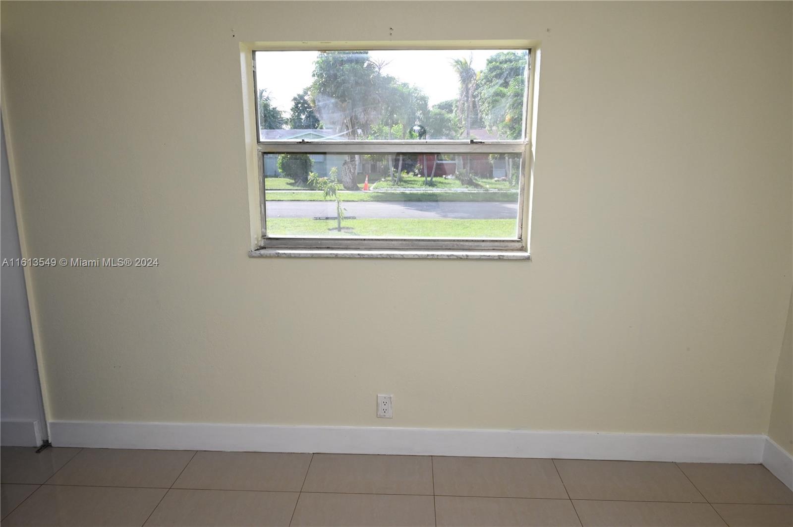 520 SW 72nd Ter, North Lauderdale, Florida image 13