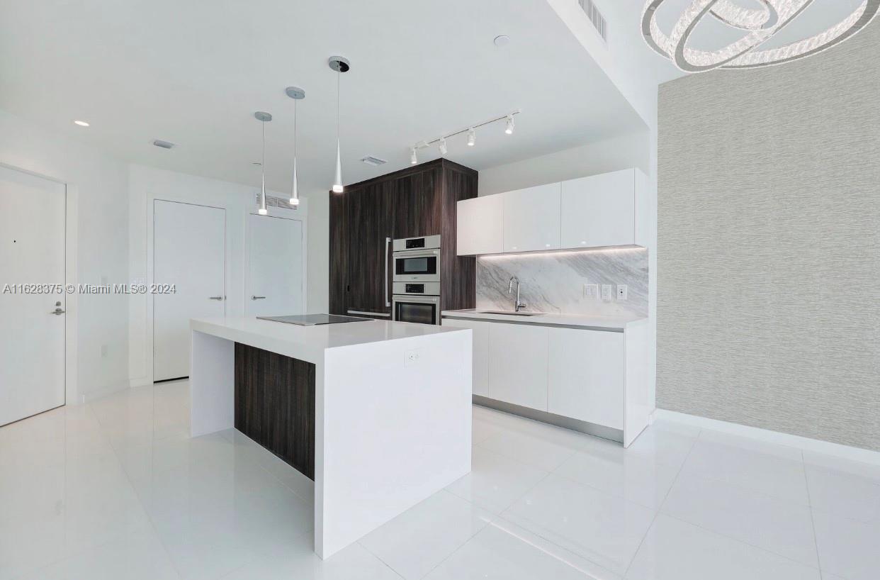 851 NE 1st Ave #1506, Miami FL 33132