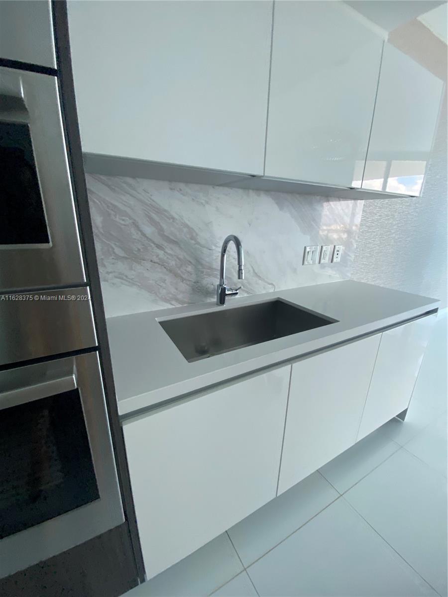 851 NE 1st Ave #1506, Miami FL 33132