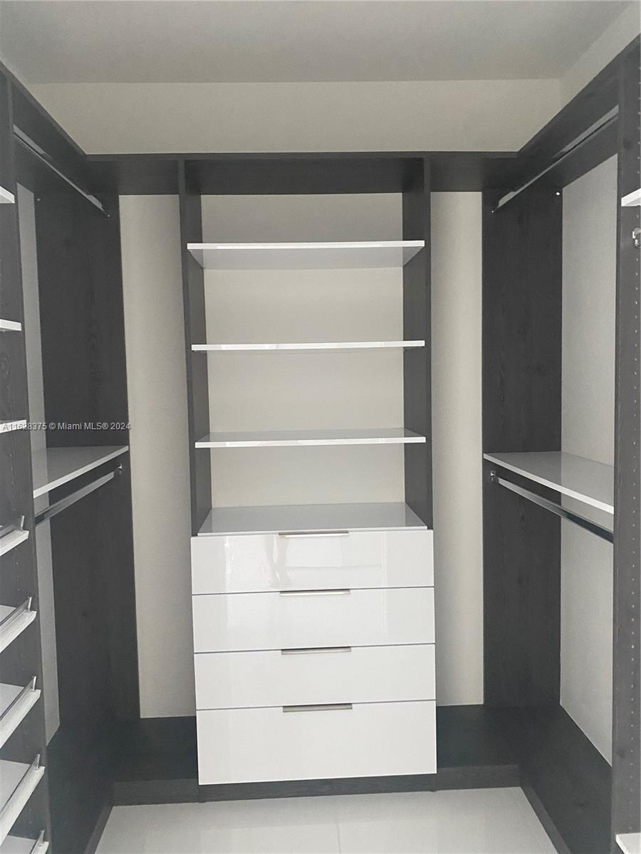 851 NE 1st Ave #1506, Miami FL 33132