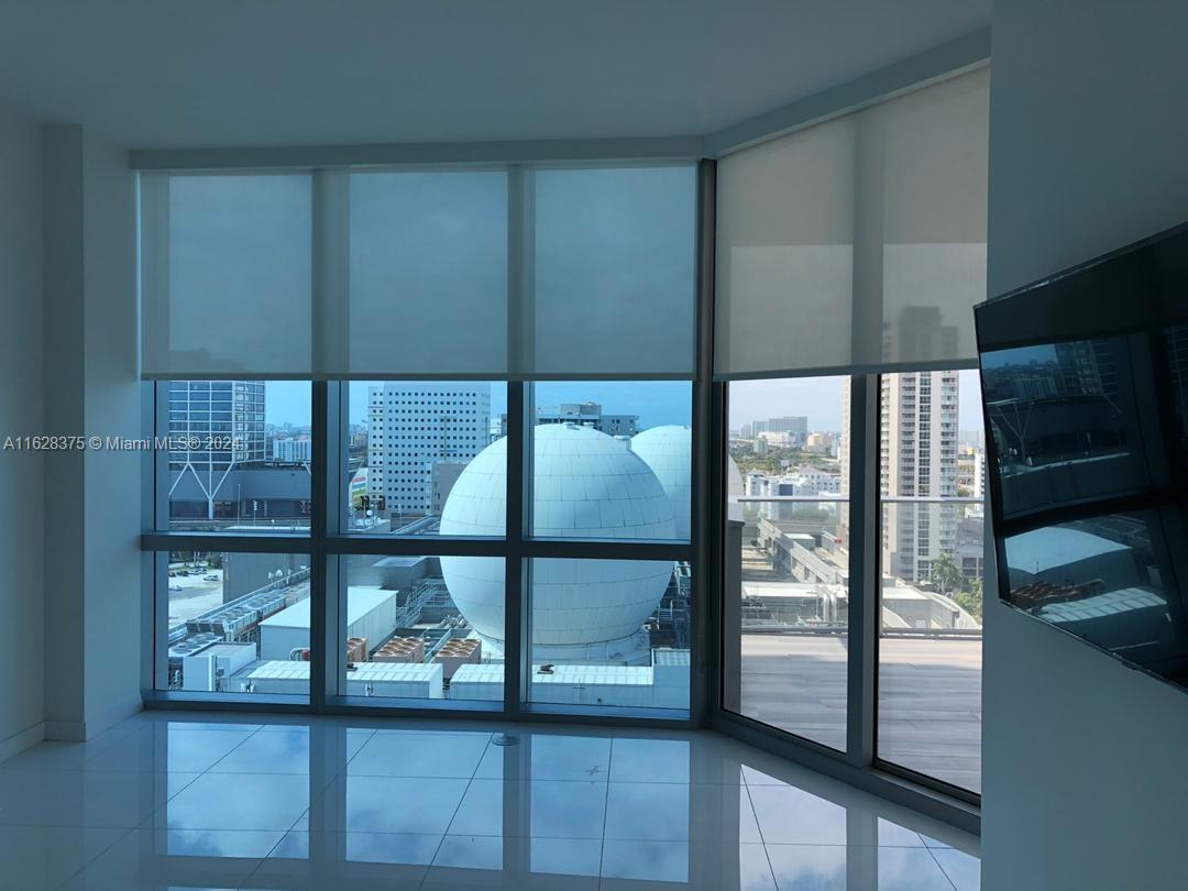 851 NE 1st Ave #1506, Miami FL 33132