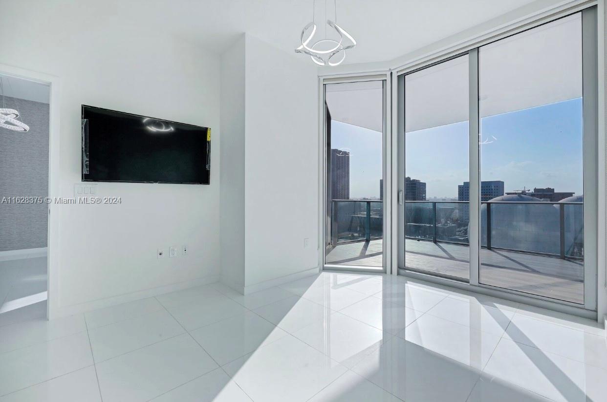 851 NE 1st Ave #1506, Miami FL 33132