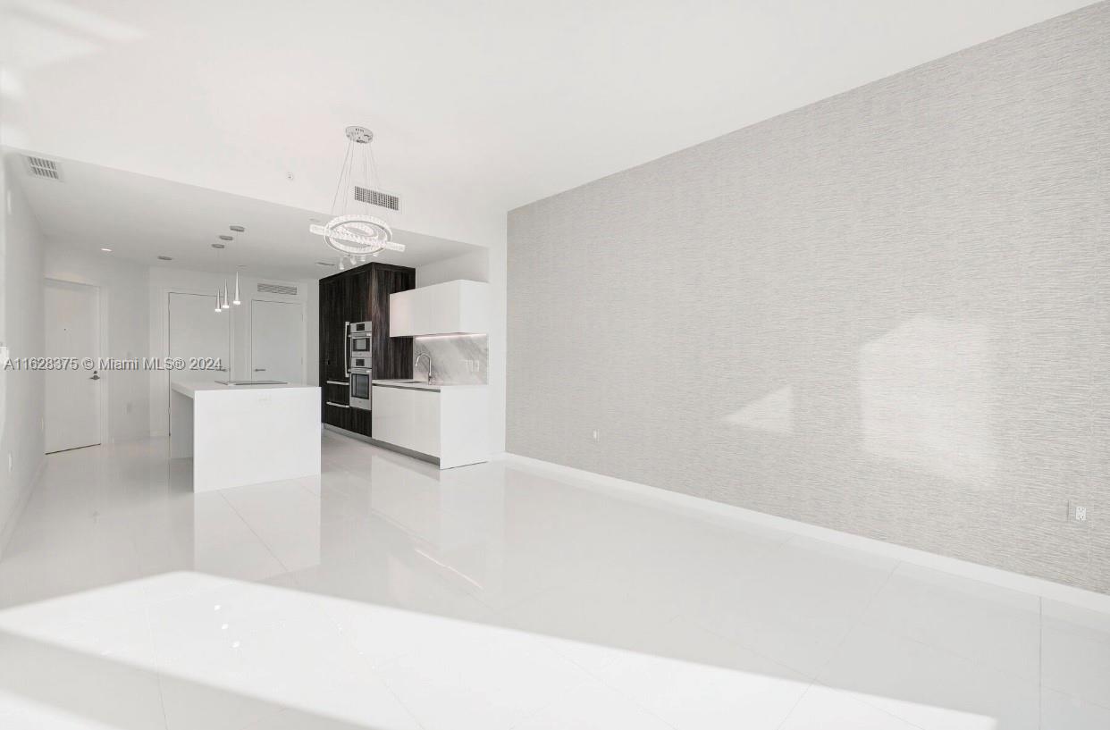 851 NE 1st Ave #1506, Miami FL 33132