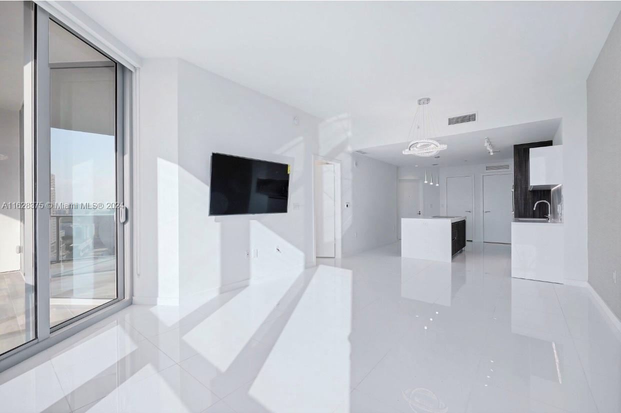 851 NE 1st Ave #1506, Miami FL 33132