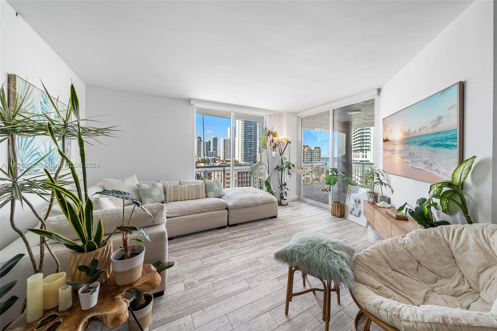 Condo for Sale in Miami, FL