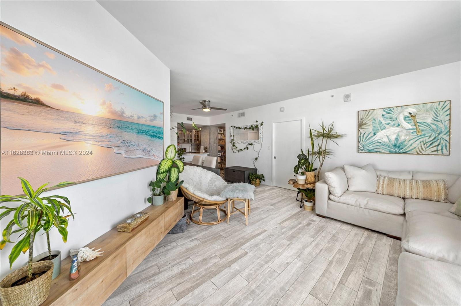 275 NE 18th St #1208, Miami, Florida image 2