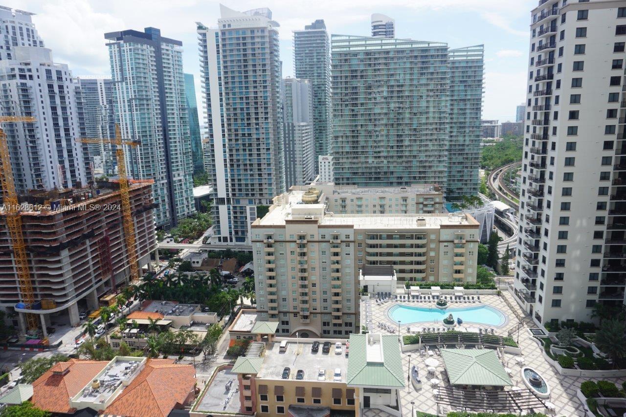 55 SW 9th St #2405, Miami FL 33130