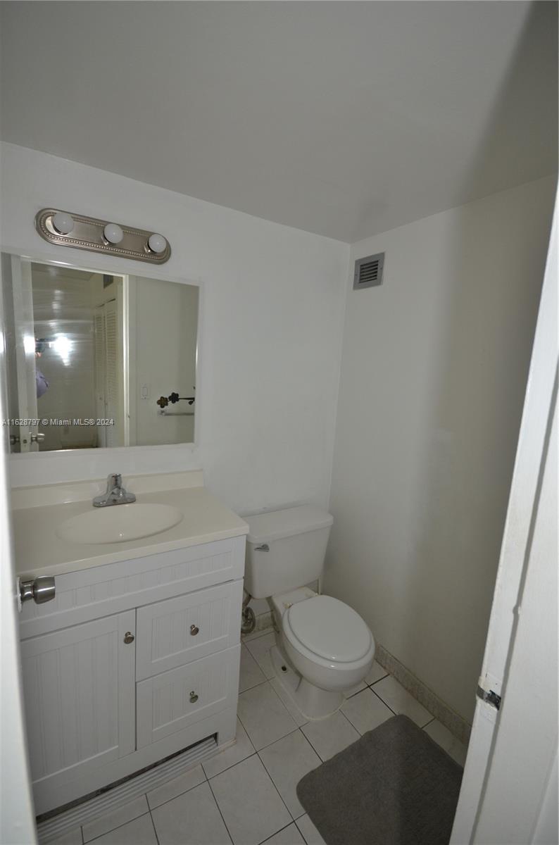 17021 N Bay Rd #316, Sunny Isles Beach, Florida image 23