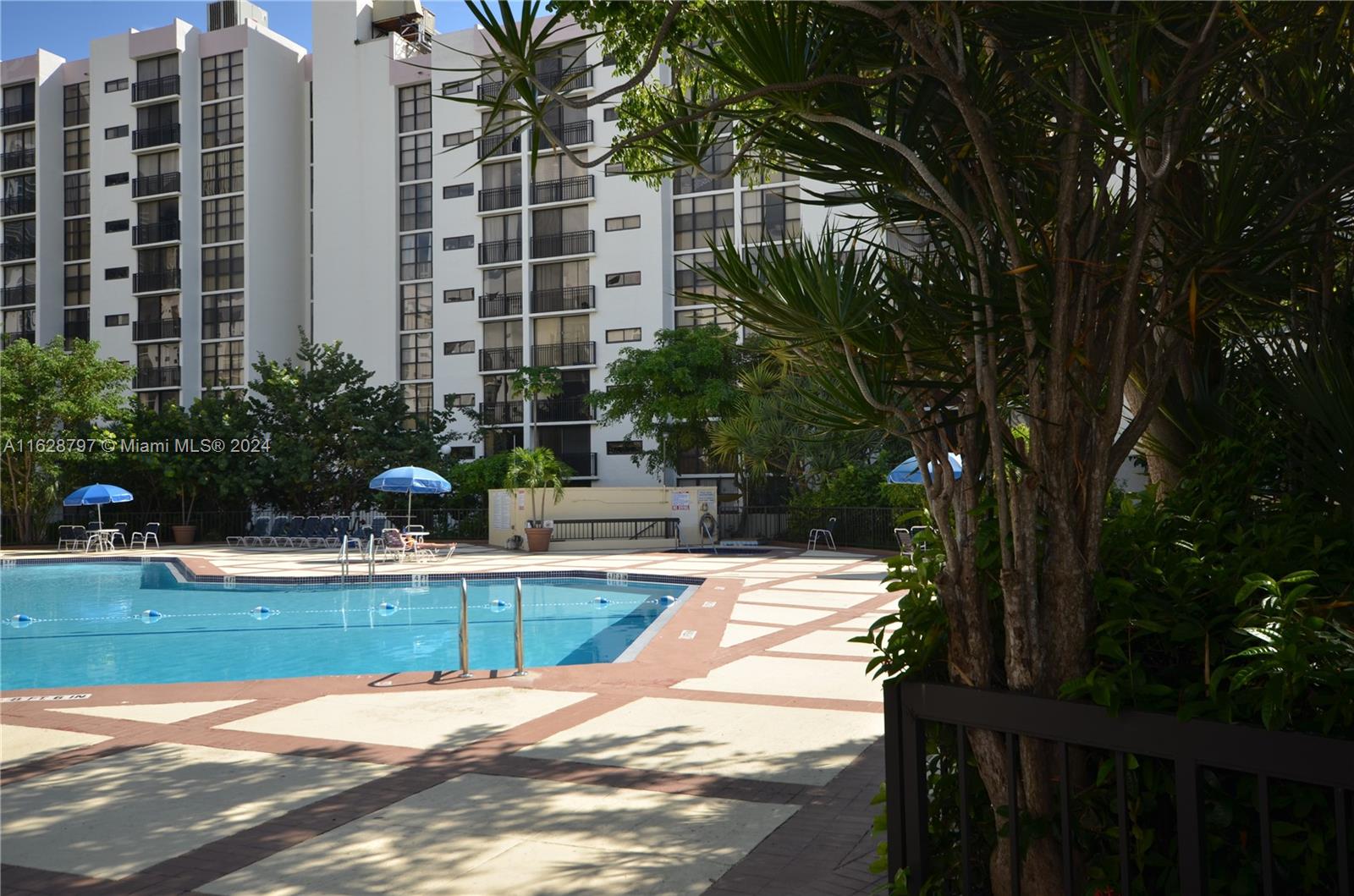 17021 N Bay Rd #316, Sunny Isles Beach, Florida image 39