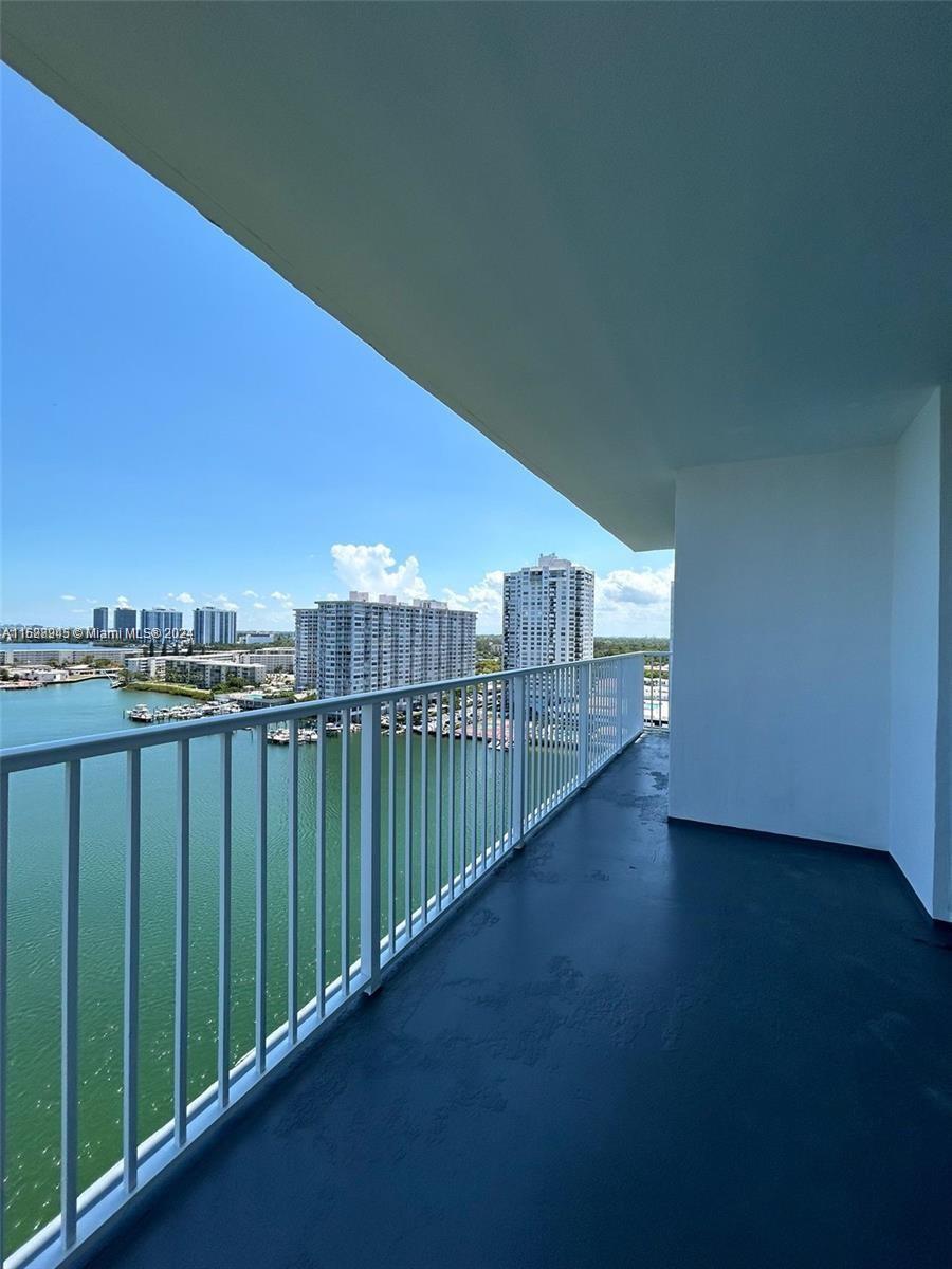 2801 NE 183rd St #1616W, Aventura, Florida image 11