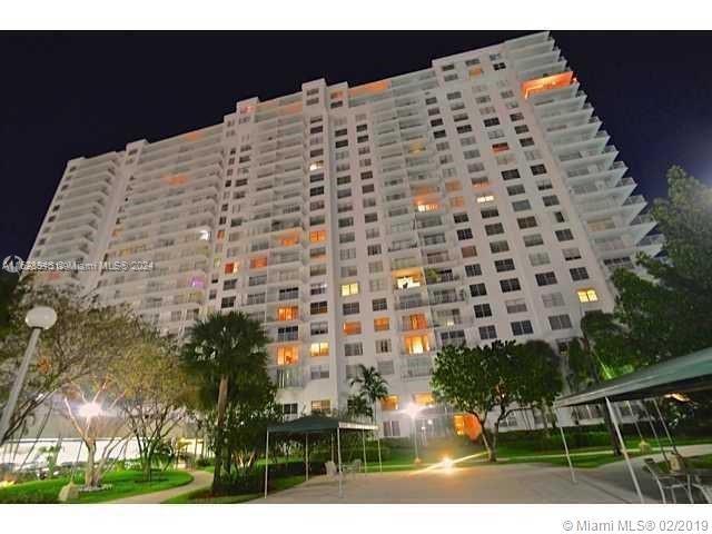 2801 NE 183rd St #1616W, Aventura, Florida image 7